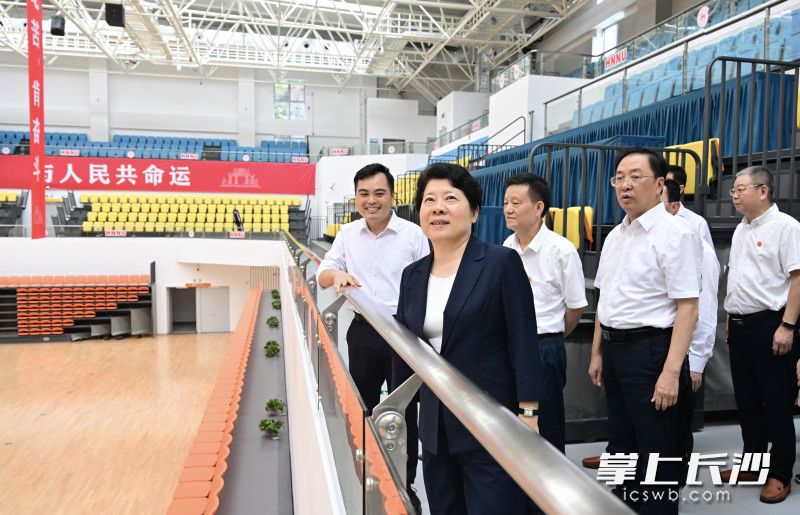 7月3日，省委常委、市委书记吴桂英在华体会平台江湾体育馆调研。