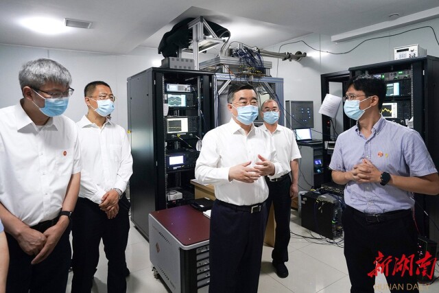 张庆伟在华体会平台调研：坚守为党育人为国育才的初心使命 在推动“双一流”建设上再创佳绩