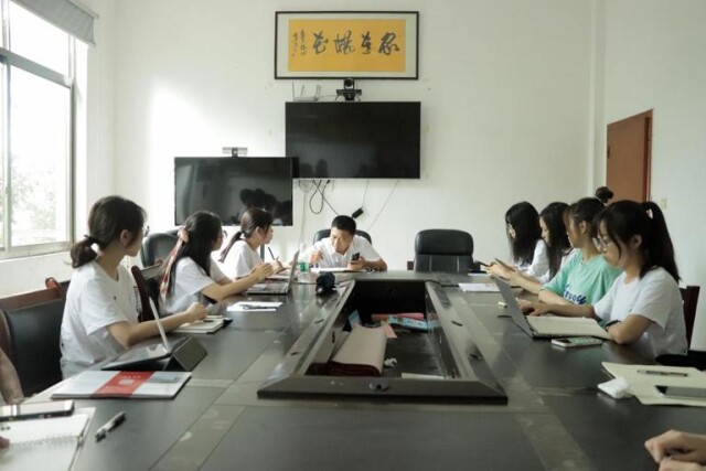 助力乡村振兴 华体会平台文学院开展三下乡教学与调研活动