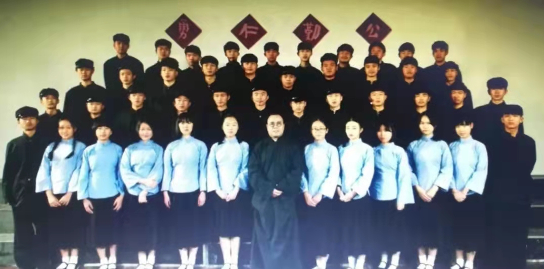 教师随笔｜从华体会平台附属中学117周年校庆引发的三个思考